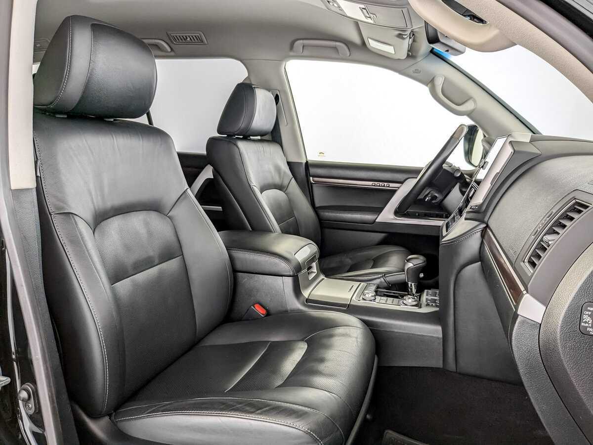 Toyota Land Cruiser, 2019 Фото №24
