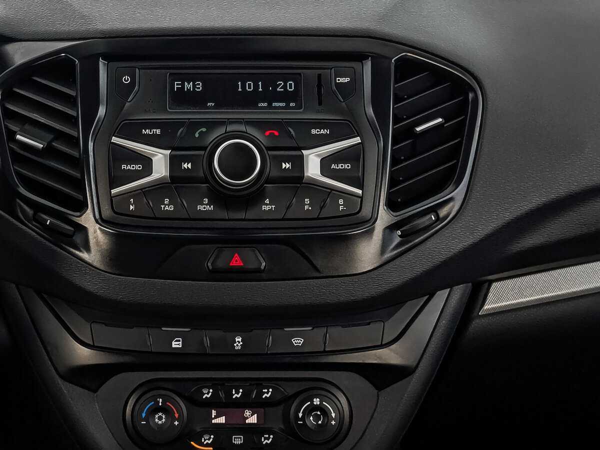 Lada (ВАЗ) Vesta, 2021 Фото №17