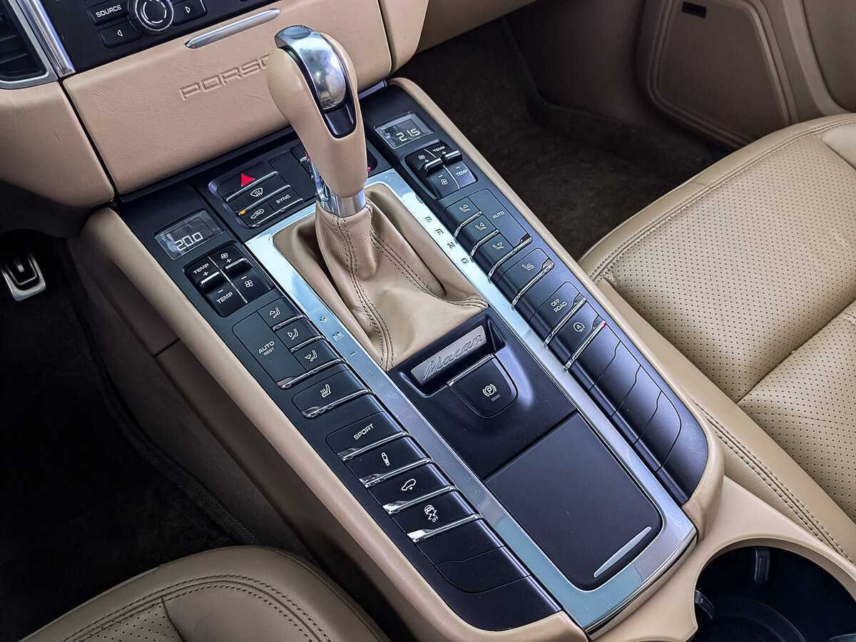 Porsche Macan S, 2015 Фото №24
