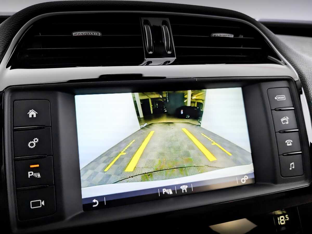 Jaguar XE, 2017 Фото №29