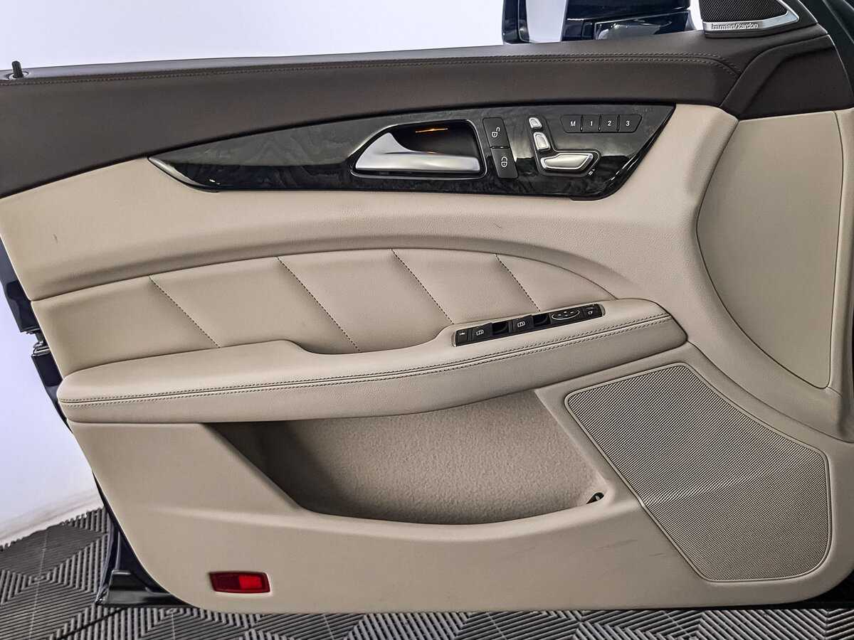 Mercedes-Benz CLS 350 BlueTEC, 2015 Фото №19
