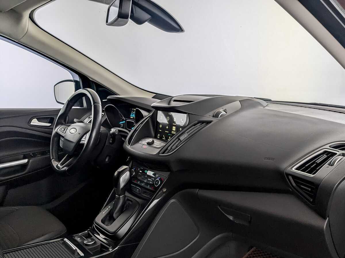 Ford Kuga, 2018 Фото №11