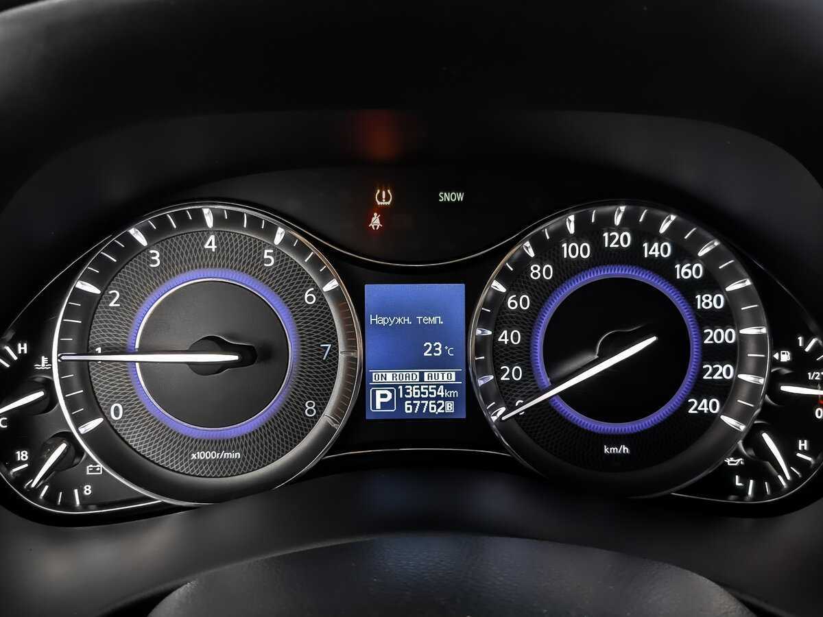 Infiniti QX80, 2019 Фото №14