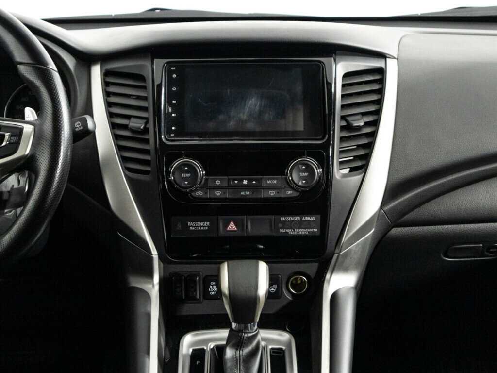 Mitsubishi Pajero Sport, 2019 Фото №11