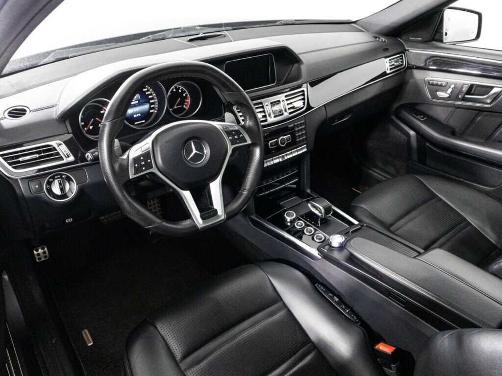 Mercedes-Benz E-Класс AMG 63 AMG, 2014 Фото №11