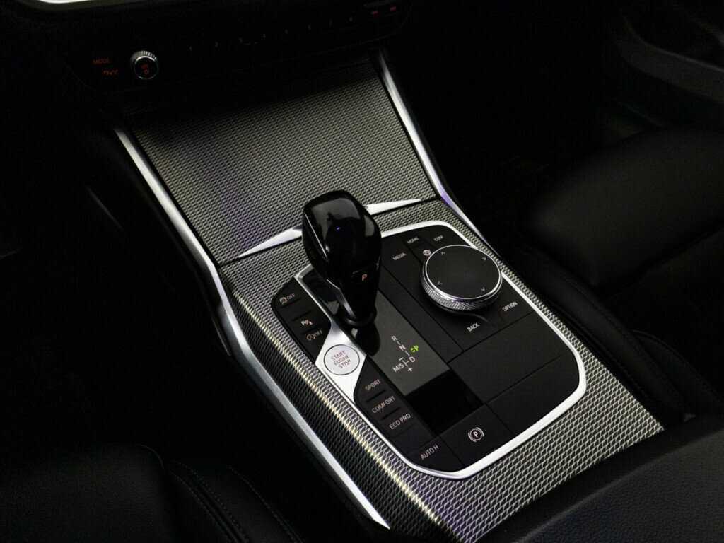 BMW 3 серии 320d xDrive, 2019 Фото №17