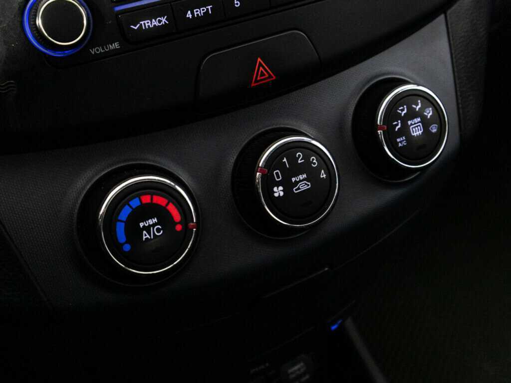 Hyundai Elantra, 2008 Фото №15