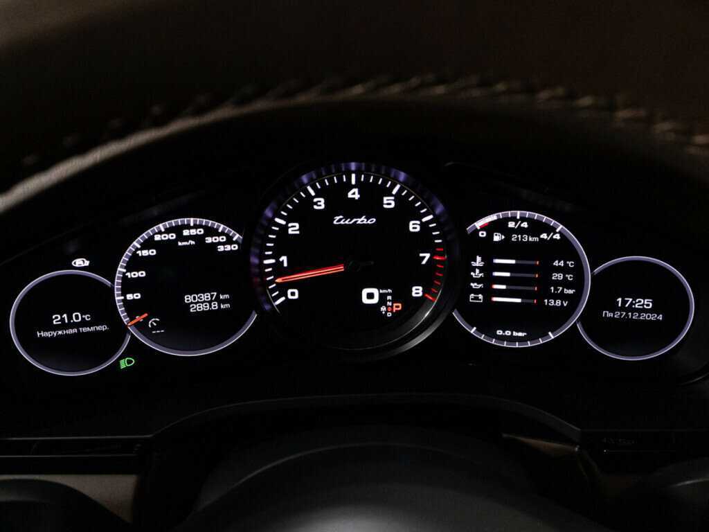 Porsche Cayenne Turbo, 2018 Фото №11