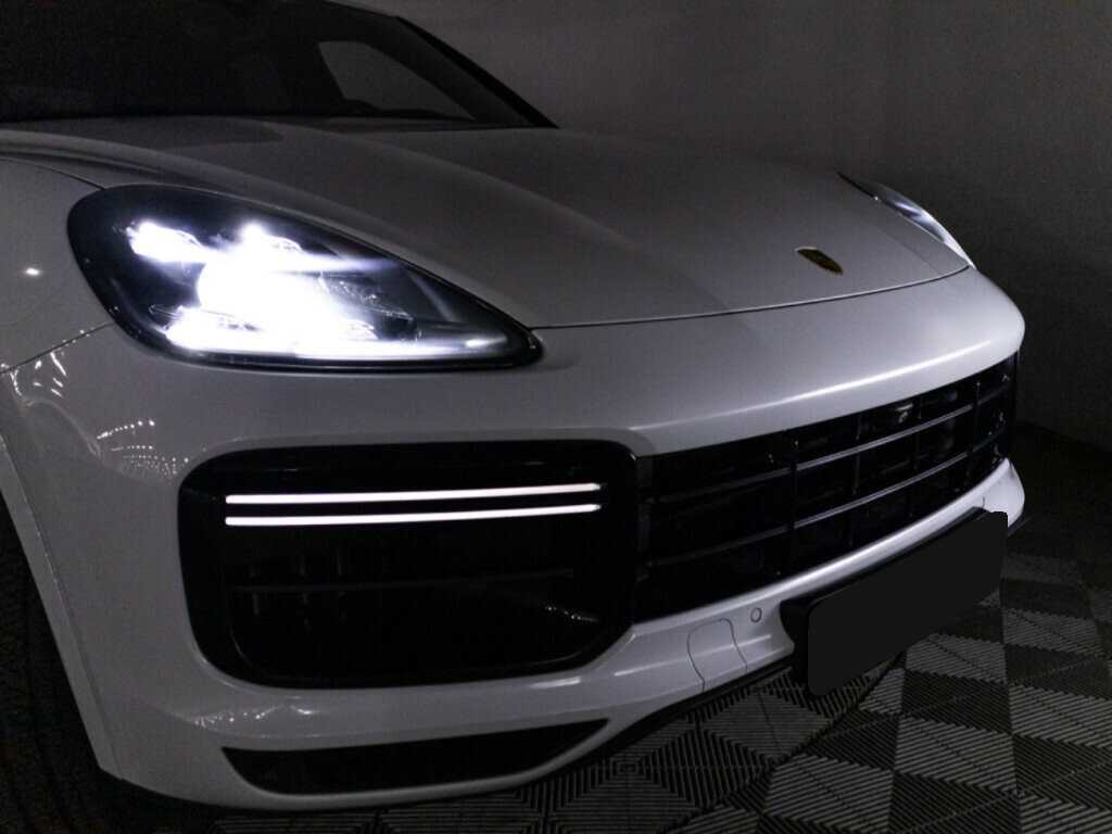 Porsche Cayenne Turbo, 2018 Фото №28