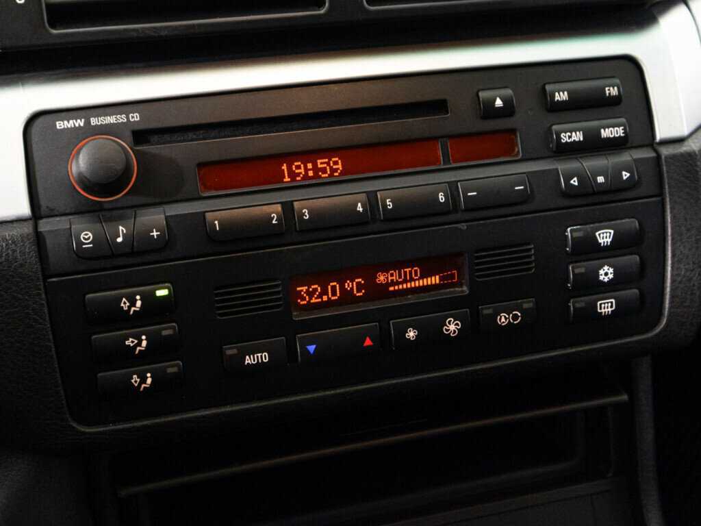 BMW 3 серии 316i, 2002 Фото №15