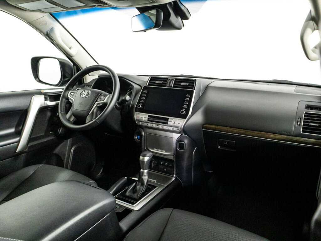 Toyota Land Cruiser Prado, 2022 Фото №9