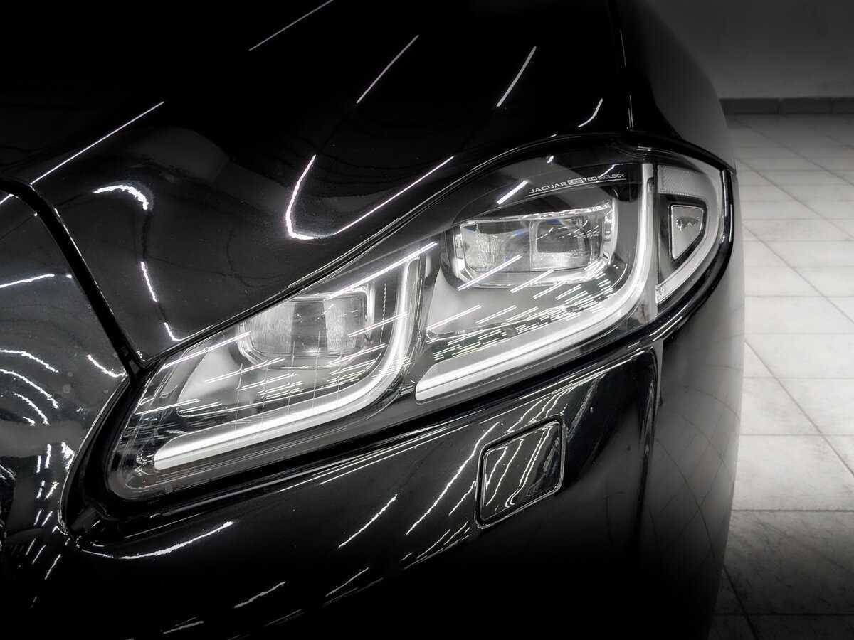 Jaguar XJ, 2017 Фото №17
