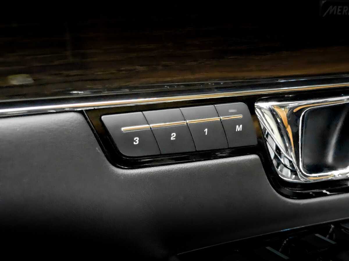 Jaguar XJ, 2017 Фото №22