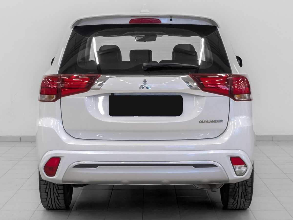 Mitsubishi Outlander, 2022 Фото №6