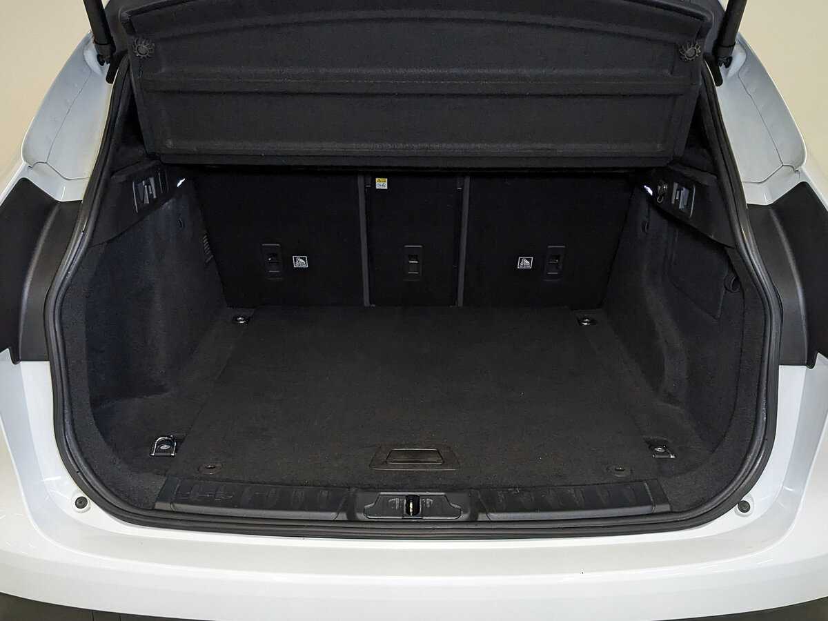 Jaguar F-Pace, 2018 Фото №10