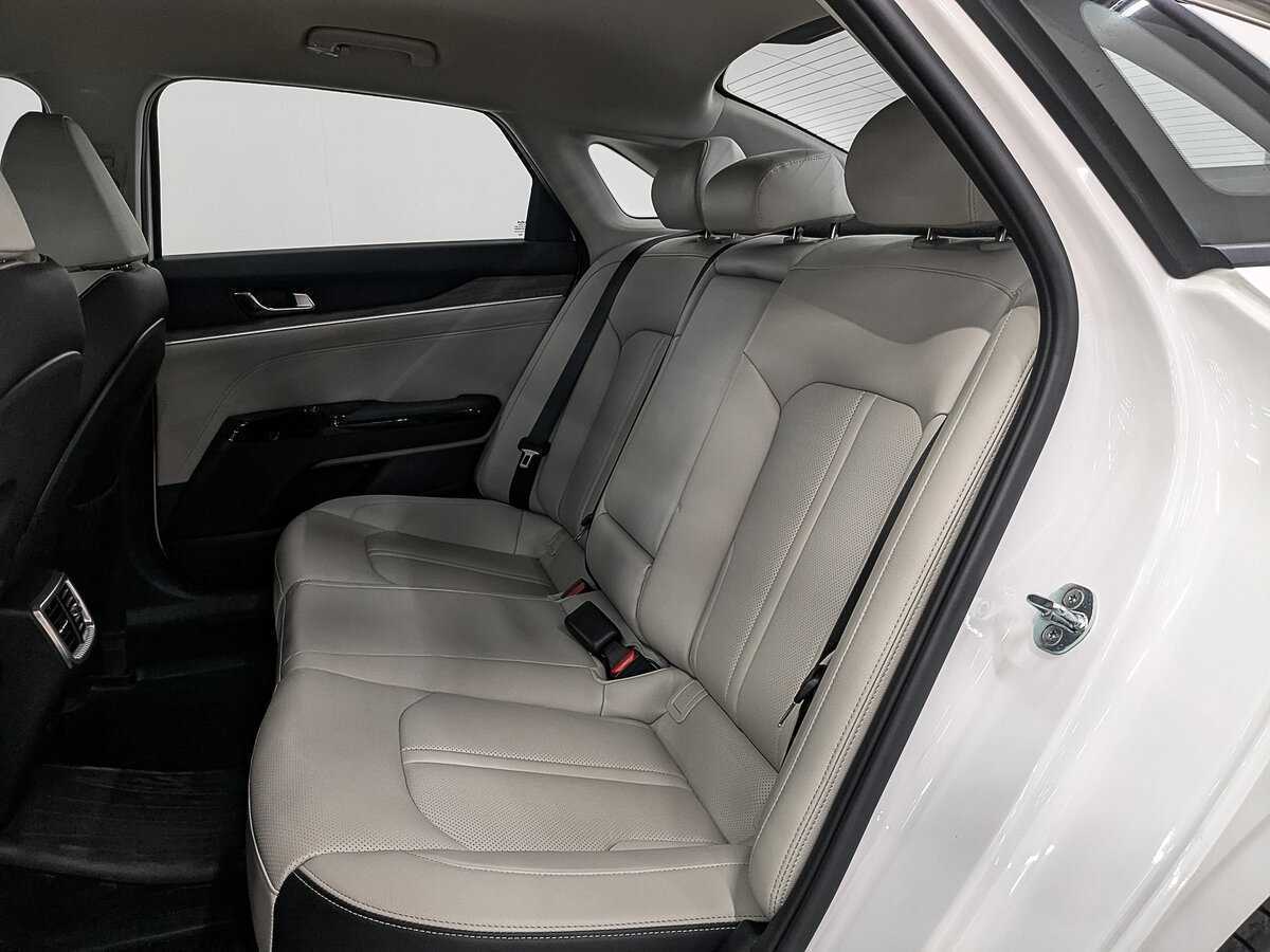 Kia K5, 2022 Фото №17