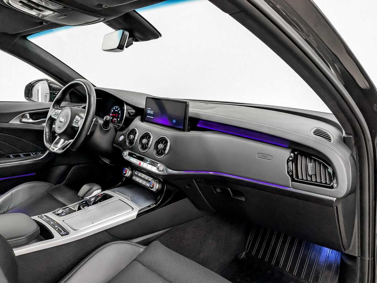 Kia Stinger, 2021 Фото №11