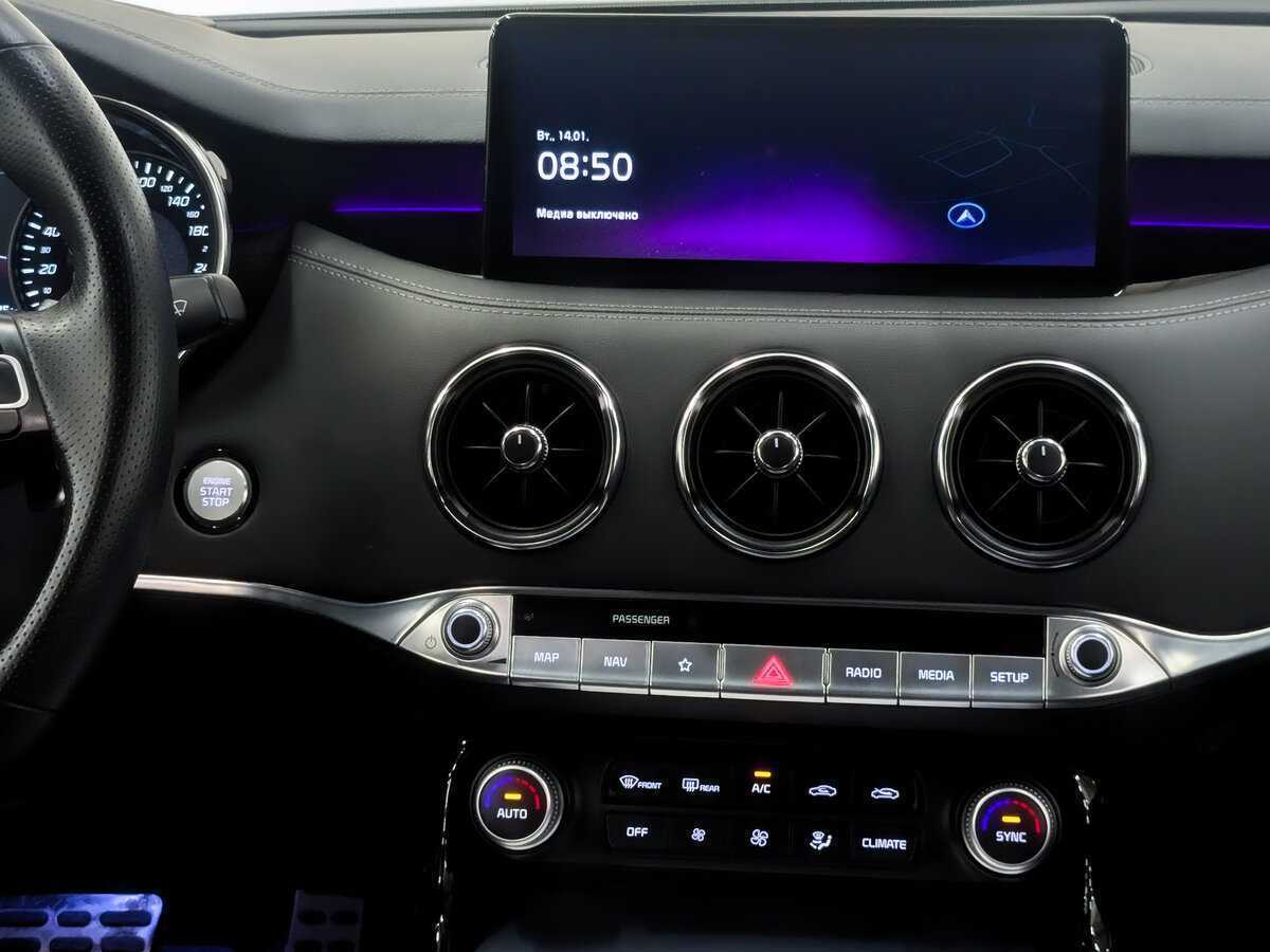 Kia Stinger, 2021 Фото №15