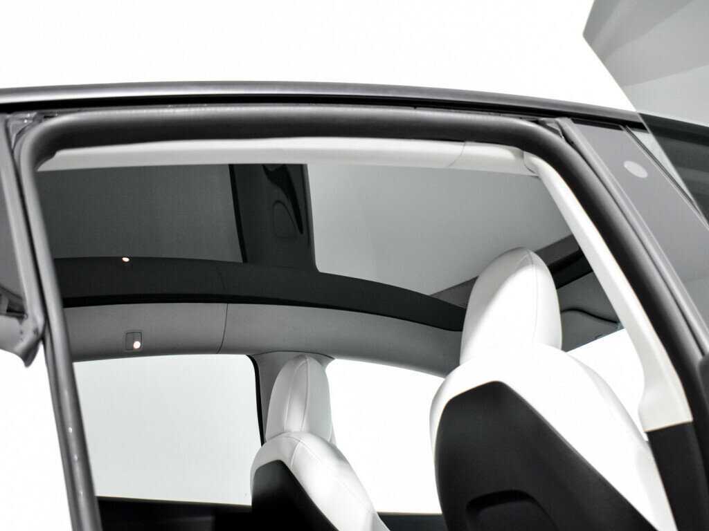 Tesla Model Y Performance, 2022 Фото №12