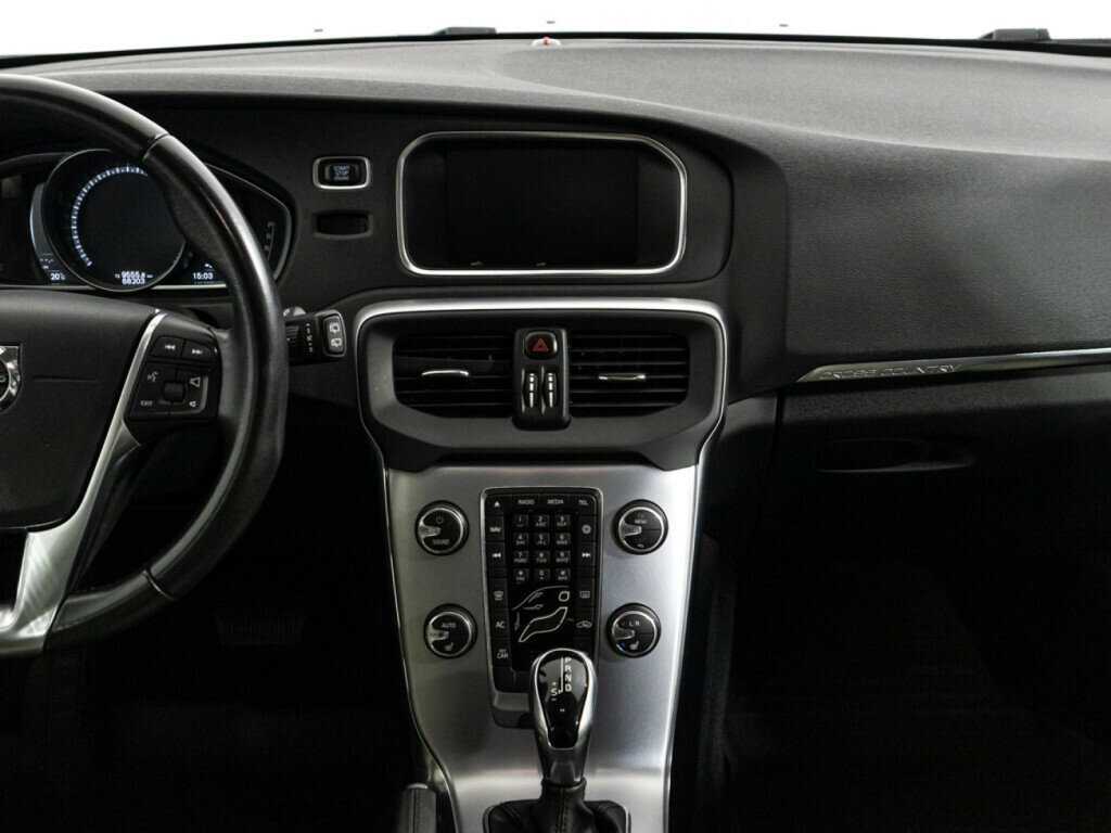 Volvo V40 Cross Country, 2019 Фото №14