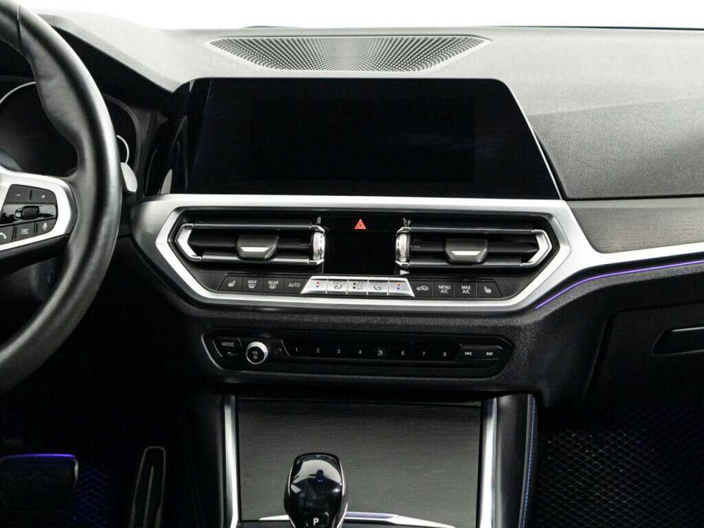 BMW 3 серии 320d xDrive, 2020 Фото №14