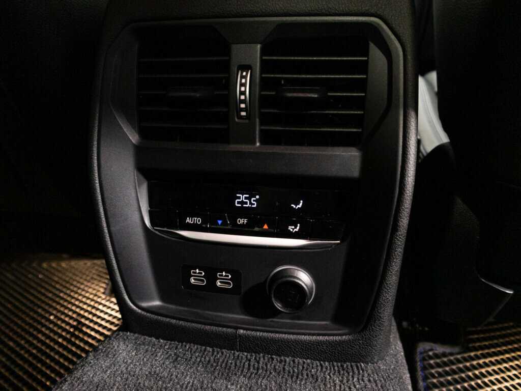 BMW 3 серии 320d xDrive, 2020 Фото №21