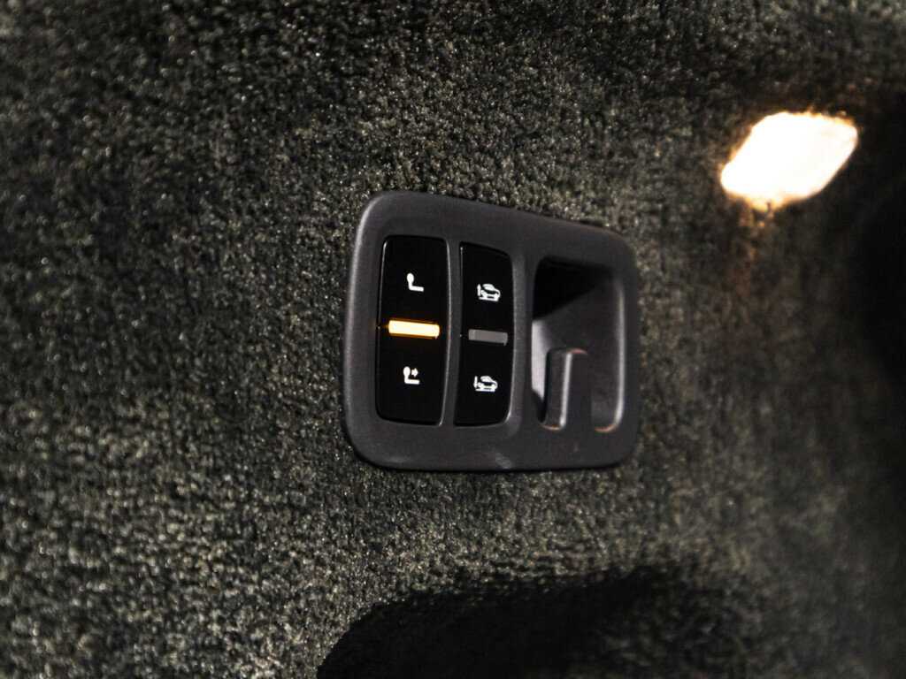 Bentley Bentayga Speed, 2020 Фото №14