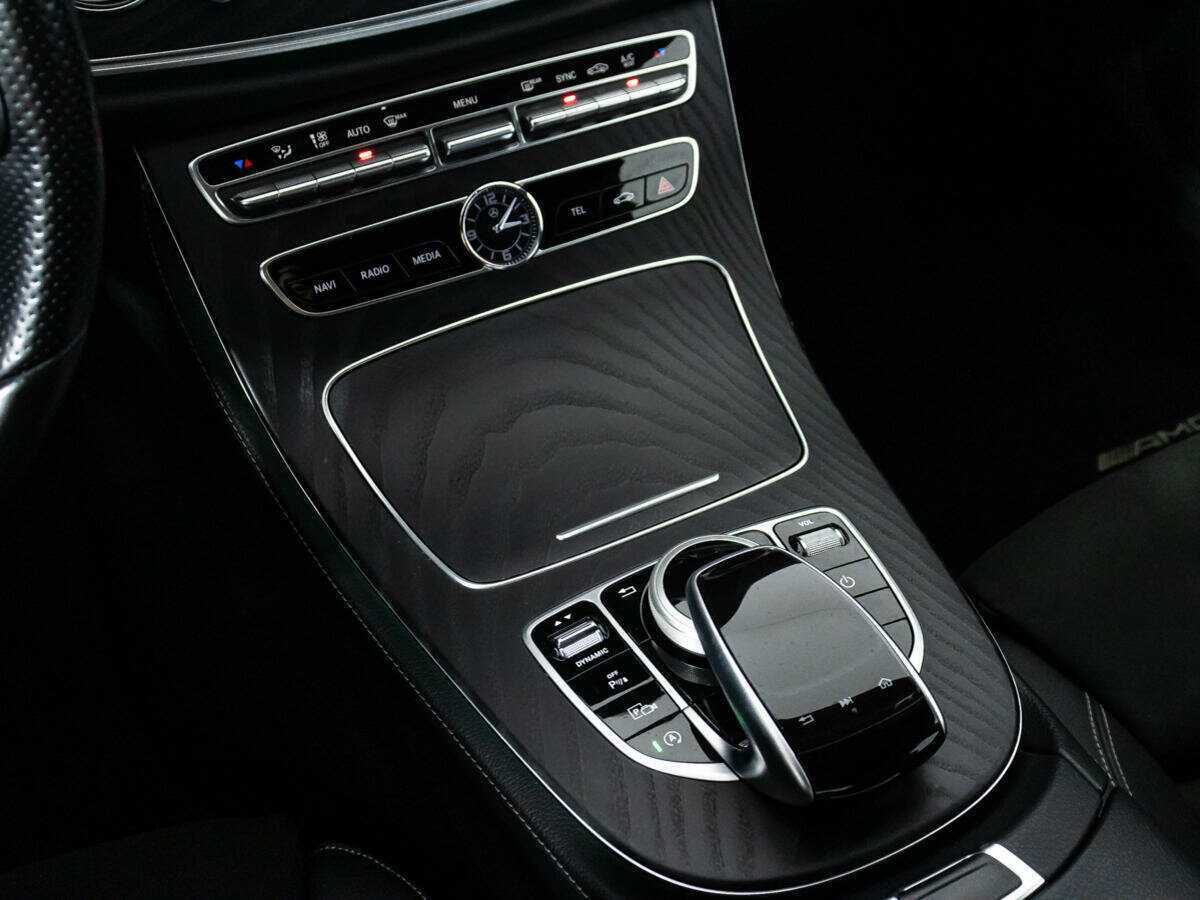 Mercedes-Benz E-Класс 200, 2019 Фото №15