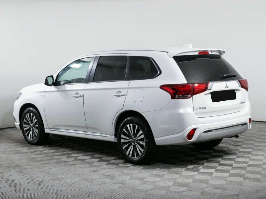 Mitsubishi Outlander, 2022 - 15 700 км. | Фото №6