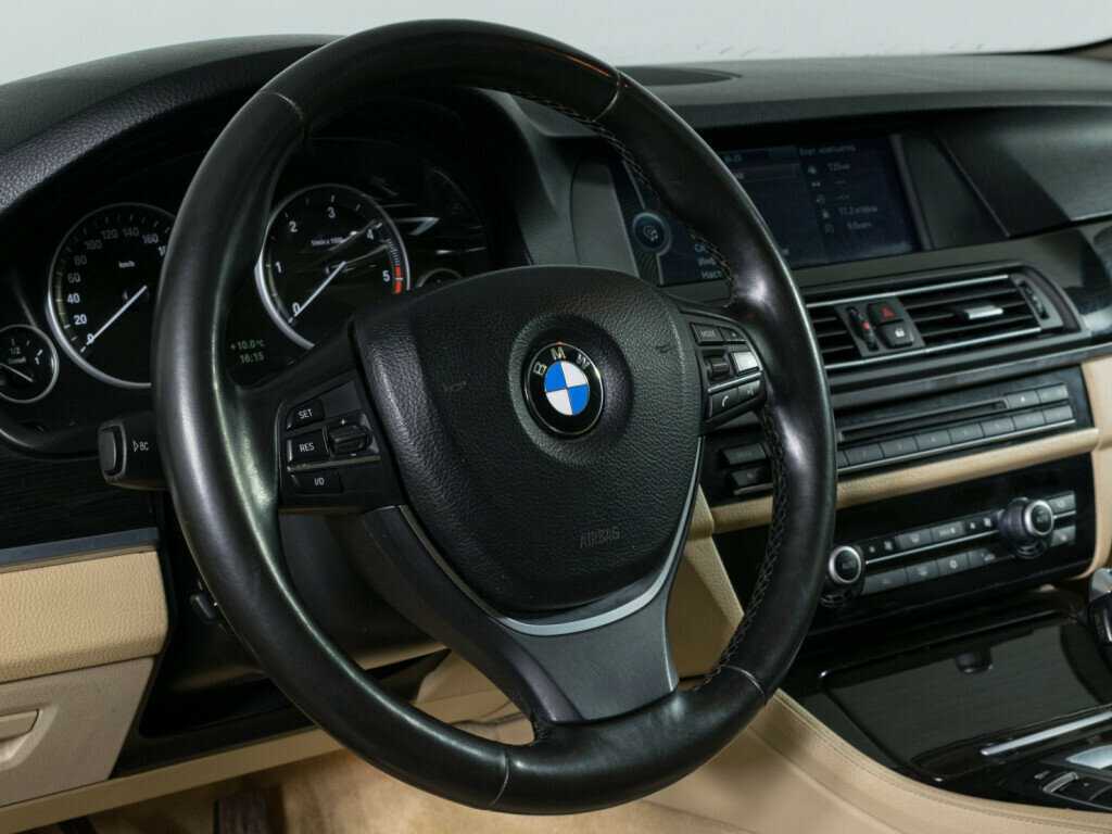 BMW 5 серии 530d xDrive, 2011 Фото №14