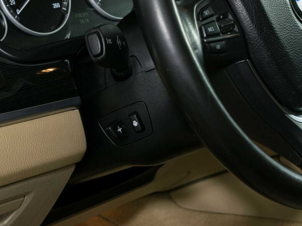 BMW 5 серии 530d xDrive, 2011 Фото №16