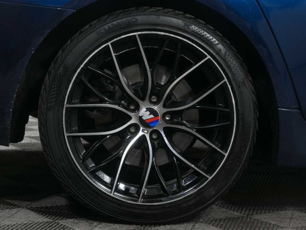 BMW 5 серии 530d xDrive, 2011 Фото №21