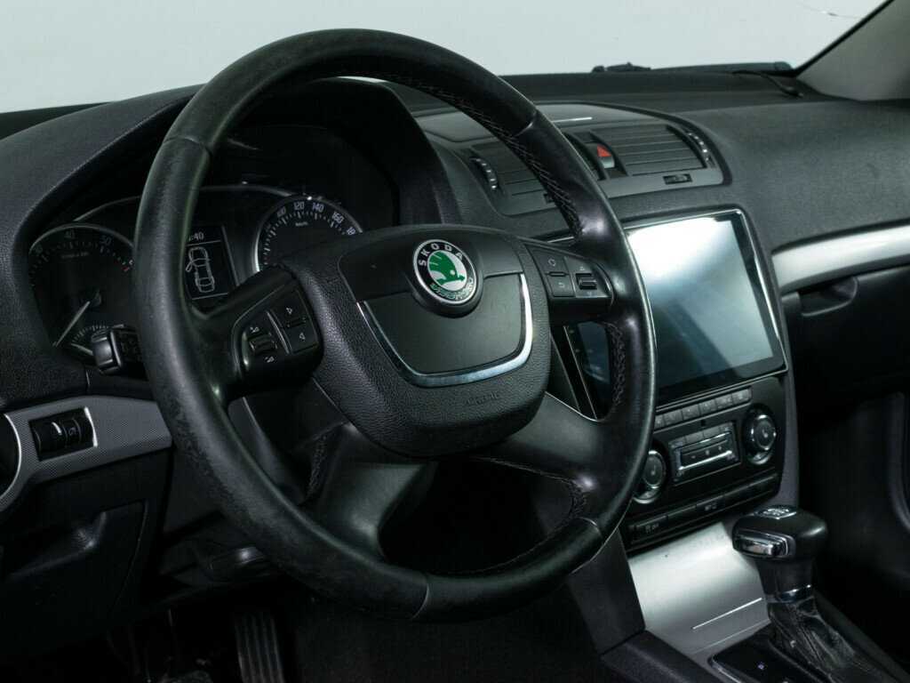 Skoda Octavia DSG7, 2011 Фото №12