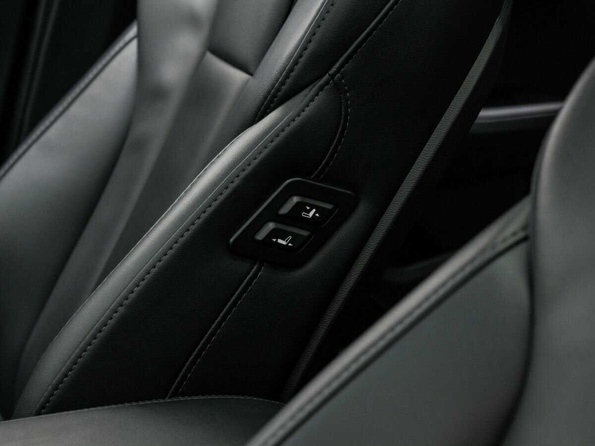 Hongqi H5, 2022 Фото №22