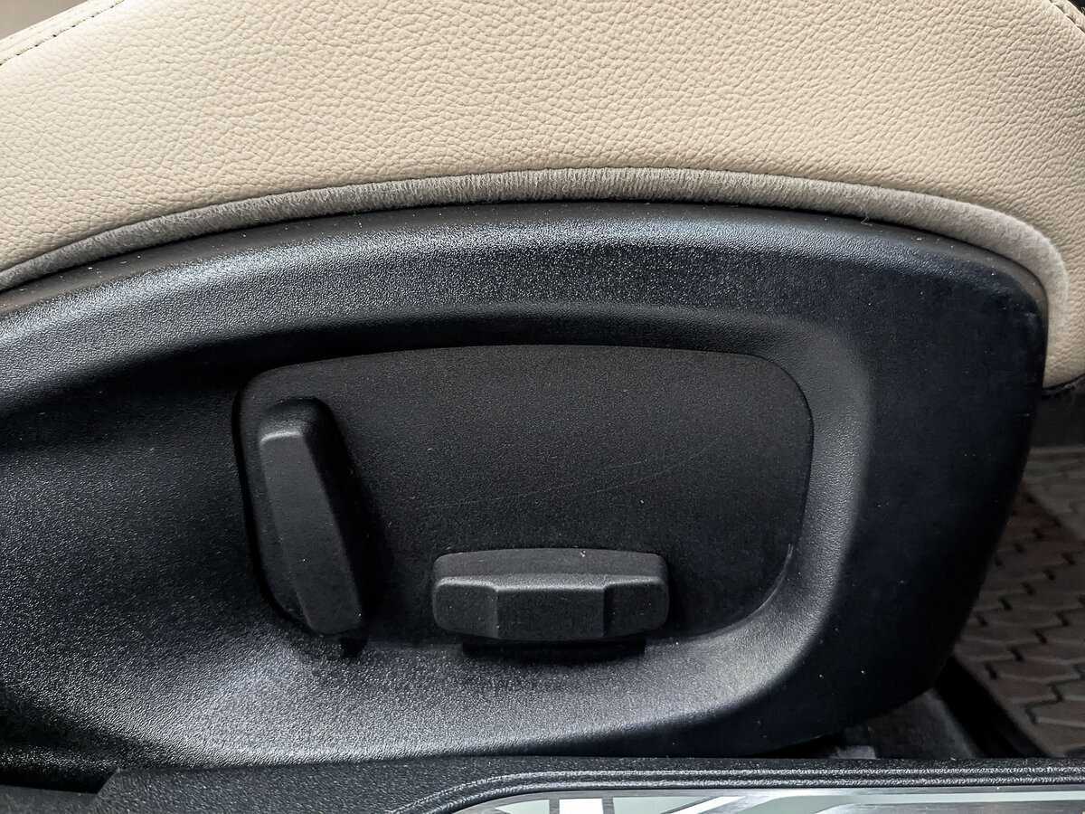 Jaguar XE, 2017 Фото №22