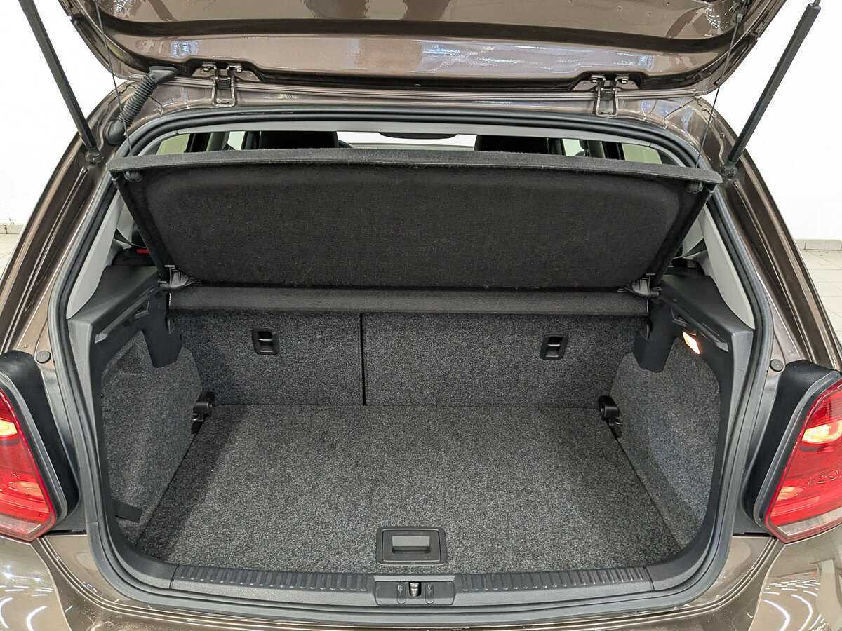 Volkswagen Polo, 2011 Фото №10