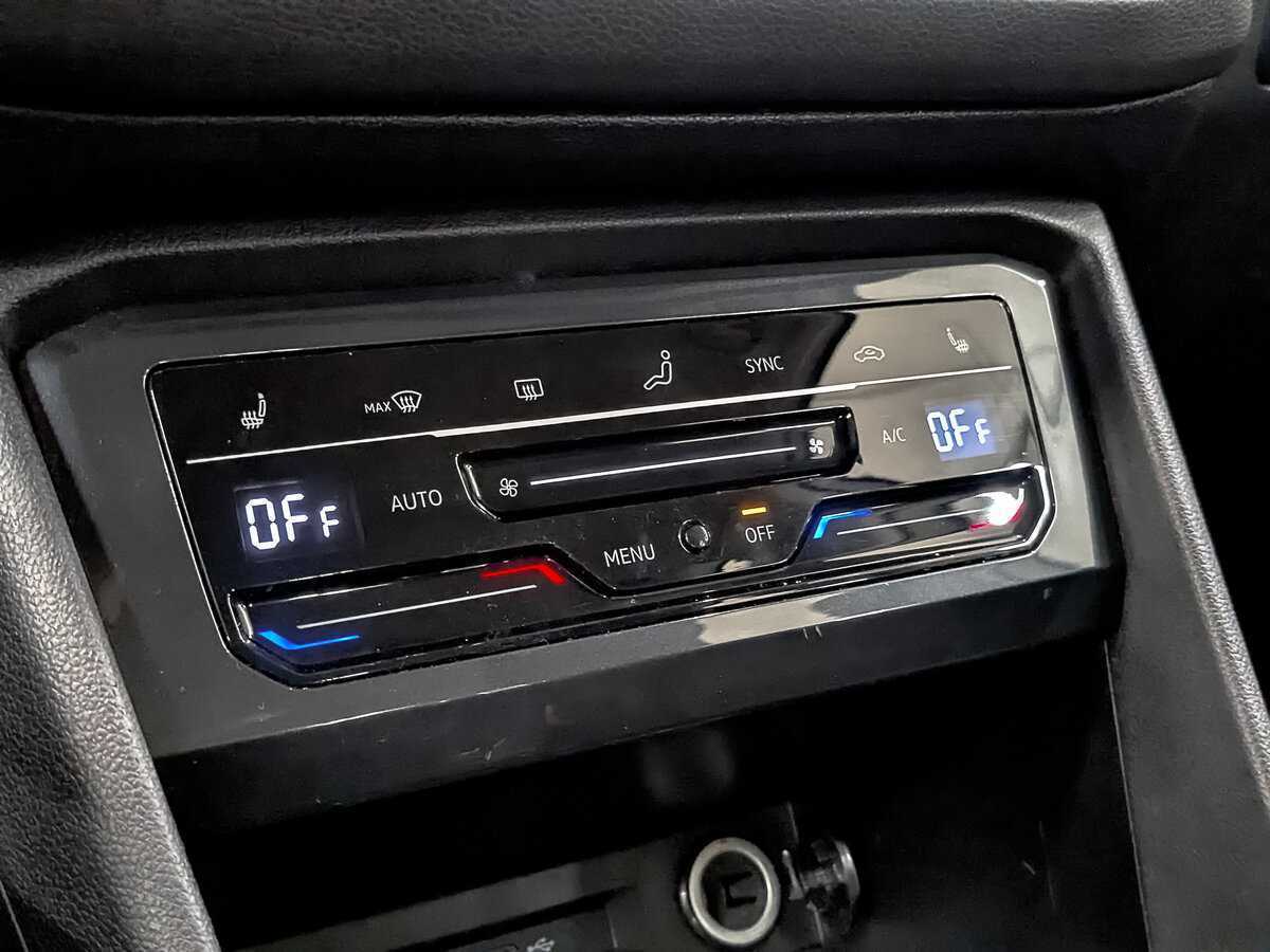 Volkswagen Tiguan, 2021 Фото №19