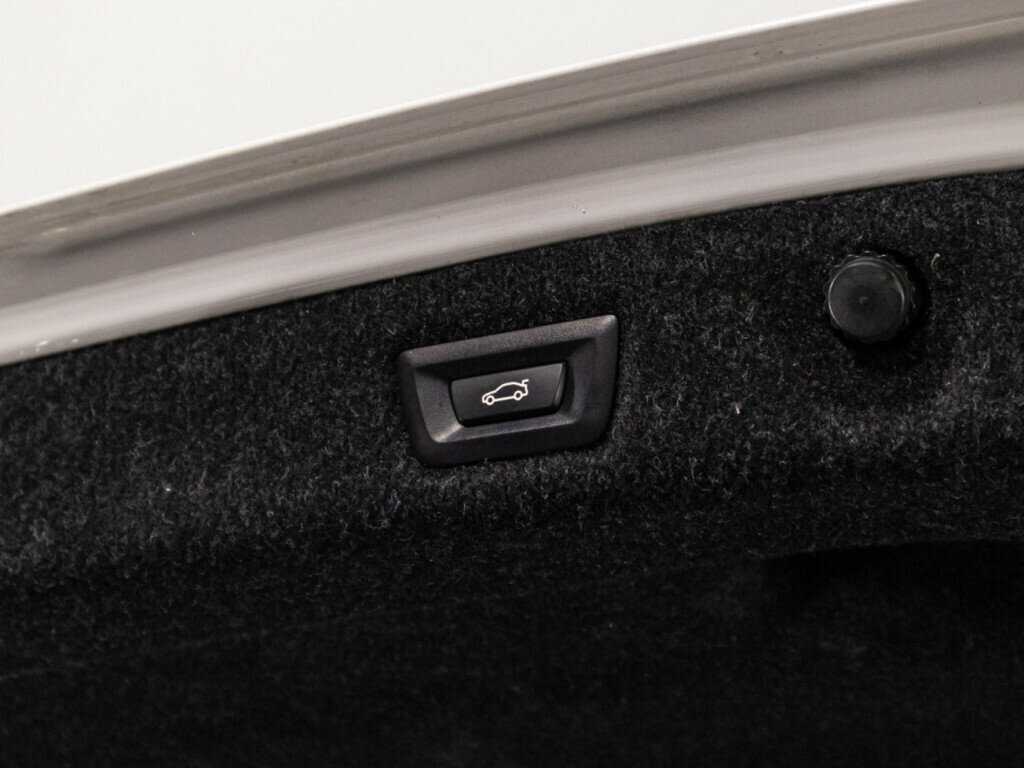 BMW 5 серии 520i, 2020 Фото №16