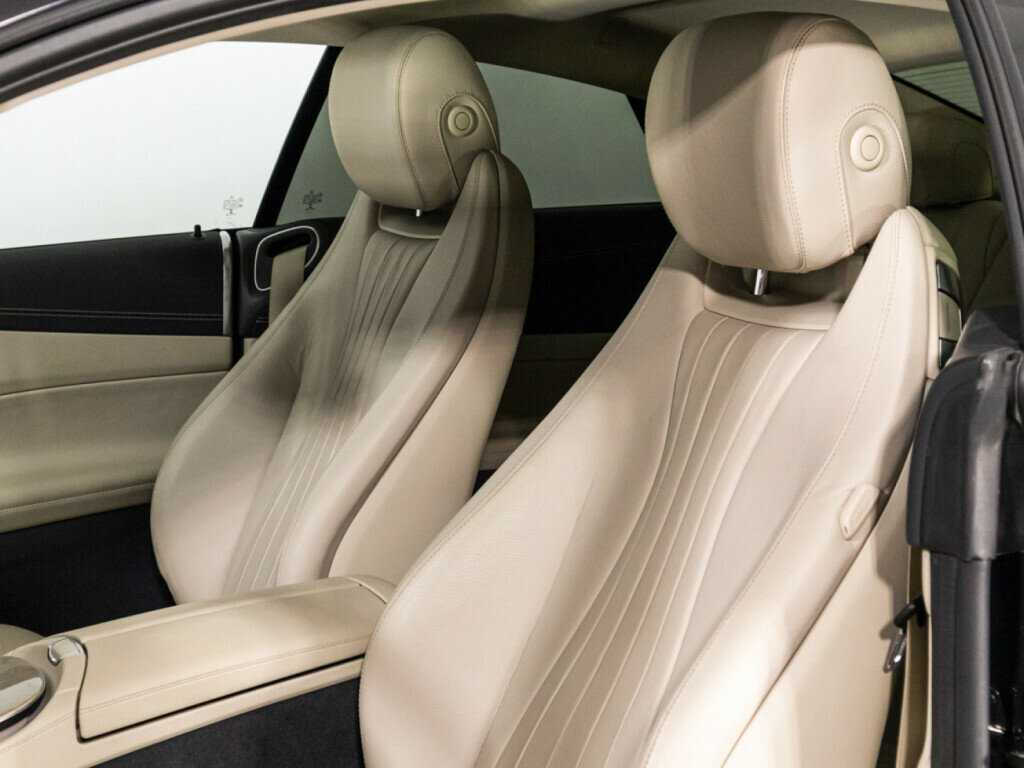 Mercedes-Benz E-Класс 200, 2021 Фото №17