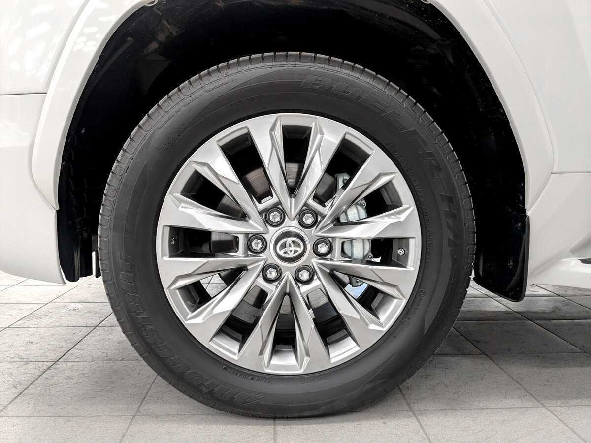 Toyota Land Cruiser, 2022 Фото №18