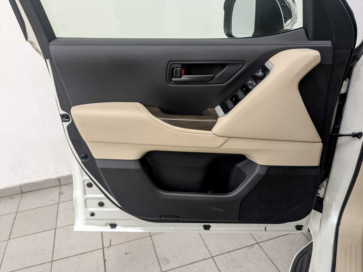 Toyota Land Cruiser, 2022 Фото №19