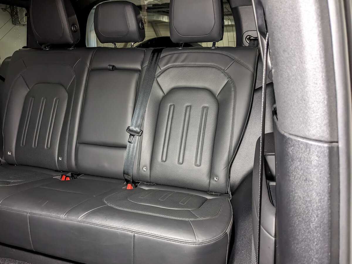 Land Rover Defender 90, 2021 Фото №12