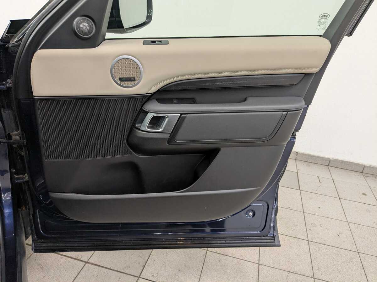 Land Rover Discovery, 2018 Фото №25