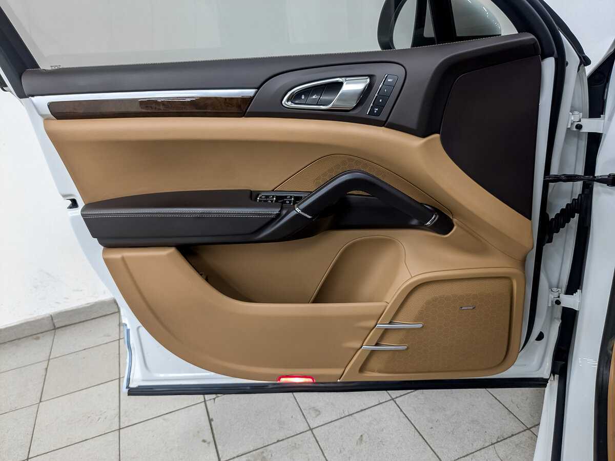 Porsche Cayenne, 2013 Фото №19