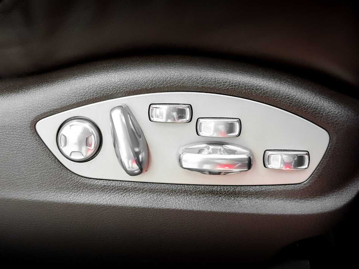 Porsche Cayenne Turbo, 2012 Фото №25