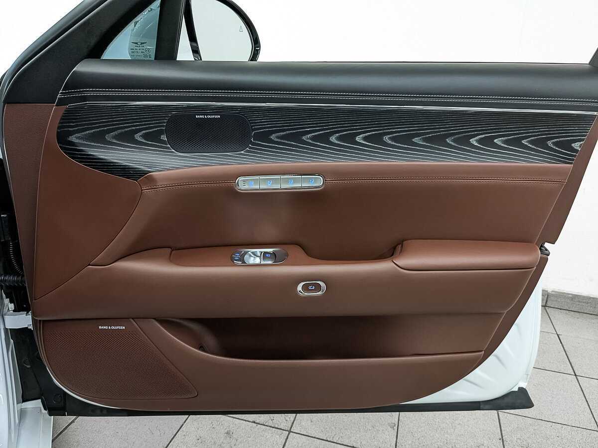 Genesis G90, 2022 Фото №24