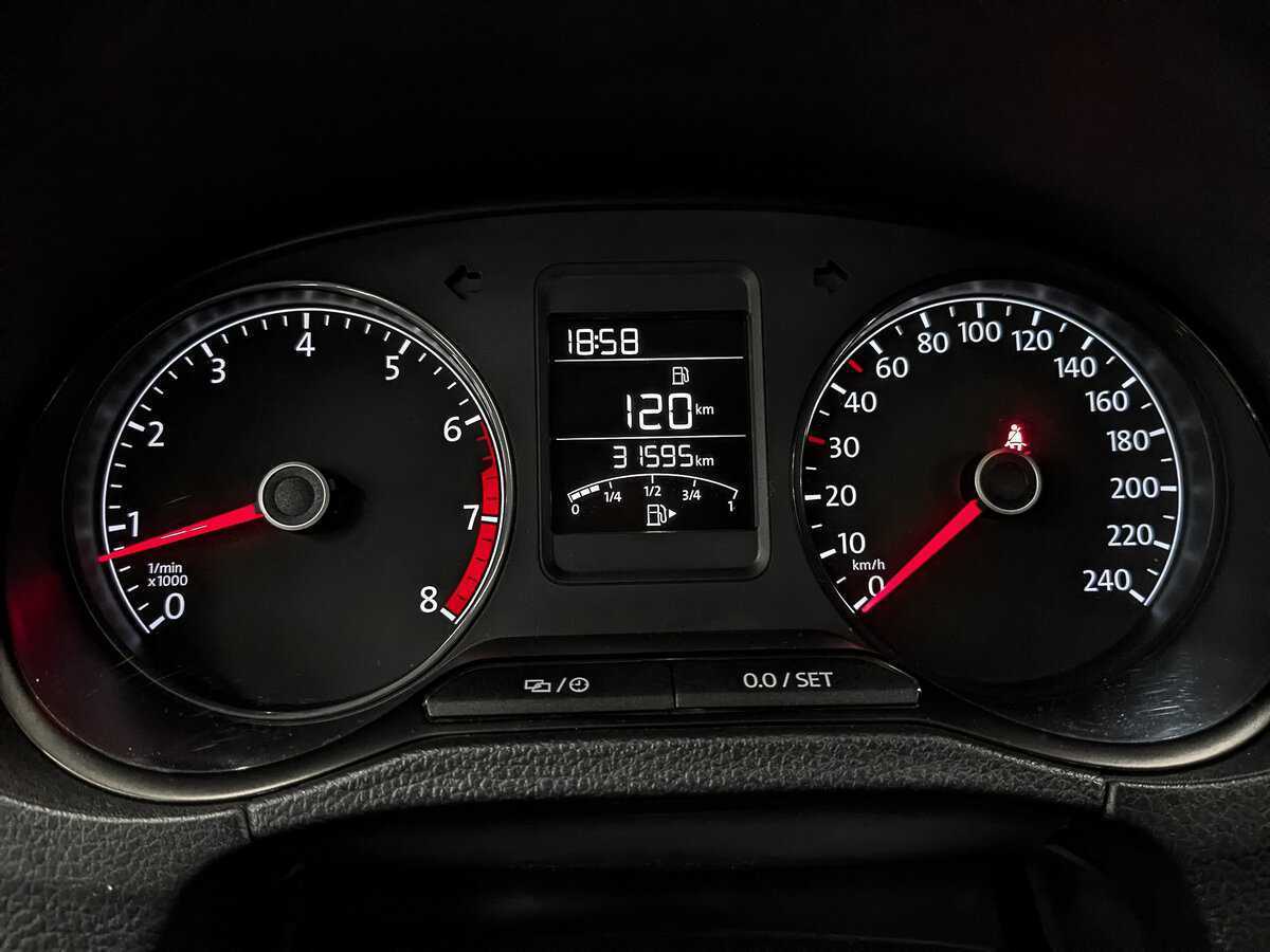 Volkswagen Polo, 2018 Фото №16