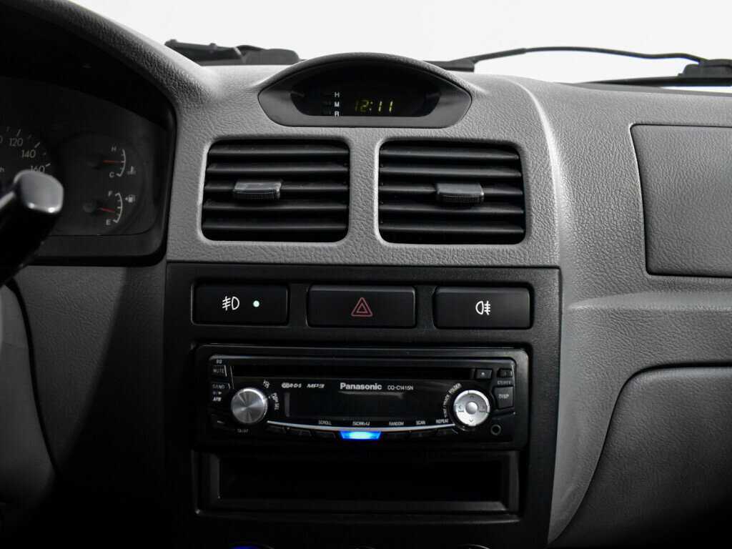 Kia Rio, 2005 Фото №12