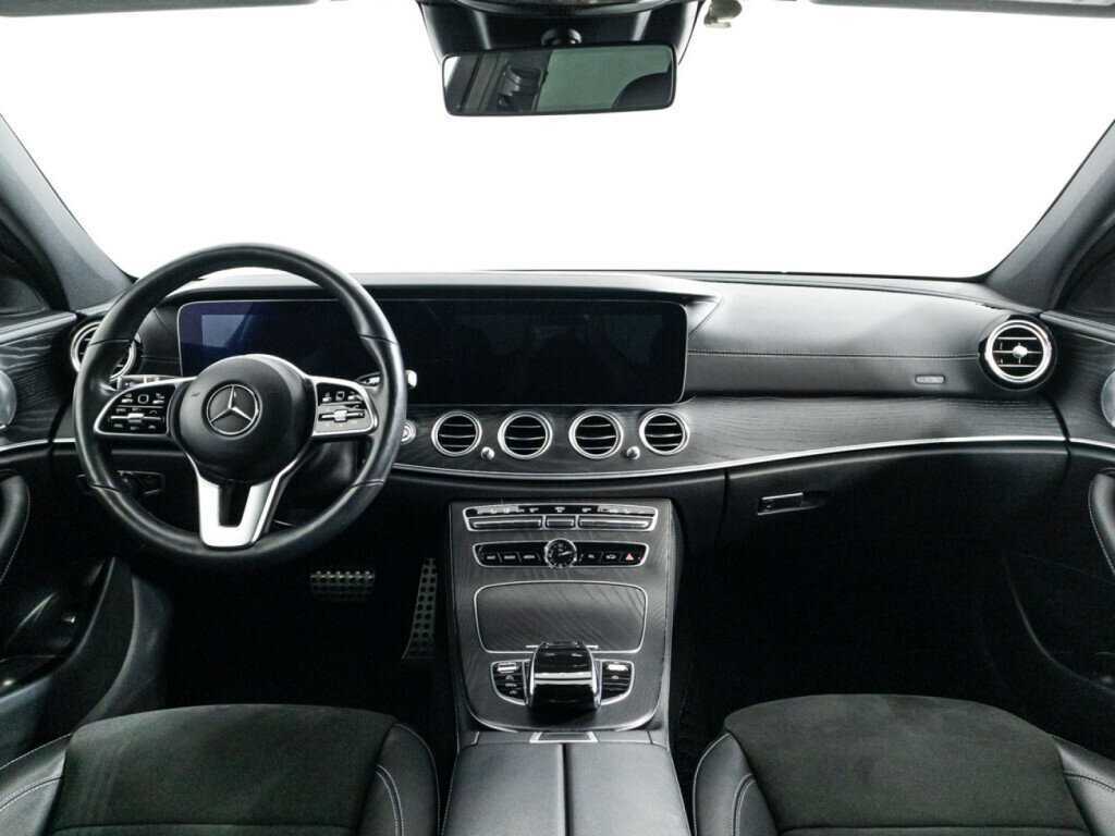 Mercedes-Benz E-Класс 400 d, 2018 Фото №13