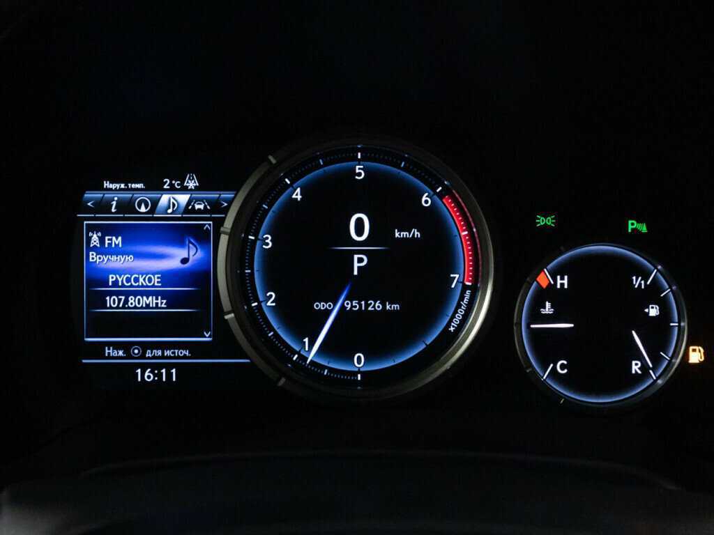 Lexus RX 200t, 2017 Фото №10